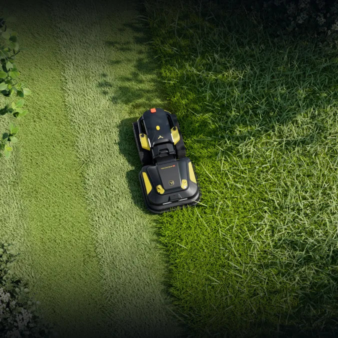 Yarbo Kosilnica C1 + M1 Pro - Robotum spletna trgovina